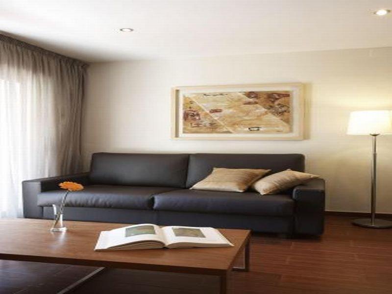 Apartamentos Turisticos Madanis L'Hospitalet de Llobregat Room photo
