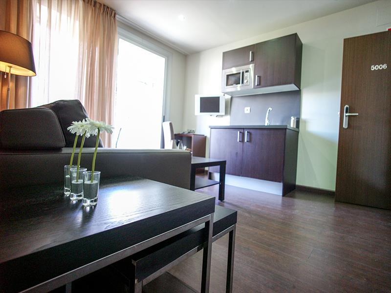Apartamentos Turisticos Madanis L'Hospitalet de Llobregat Room photo